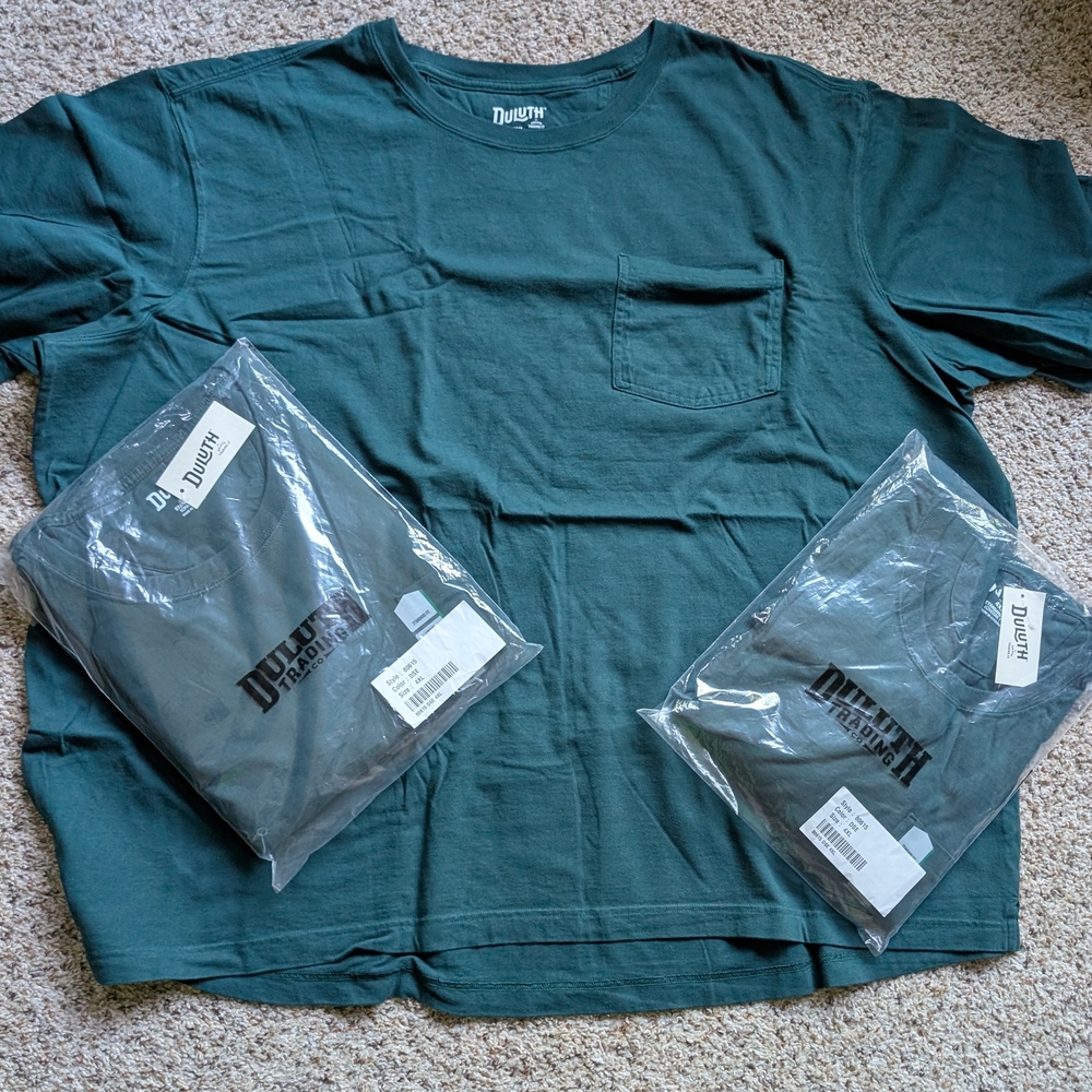 Duluth Trading Co Men's Dark Green Short Sleeve Tee